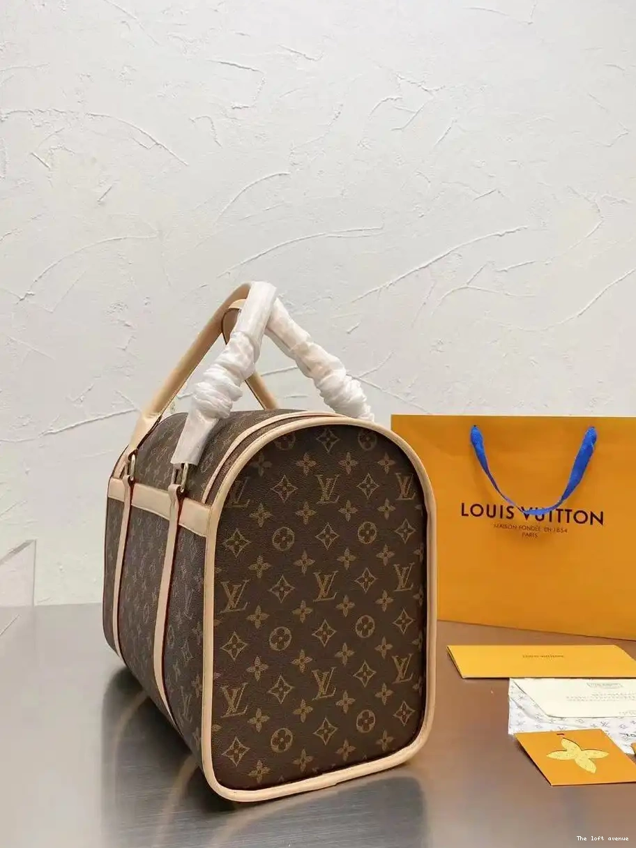 CUSTOM PET BAG LV 0524